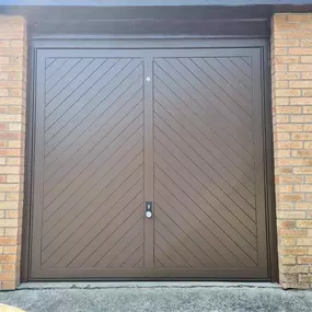 Bild von J & J Garage Doors