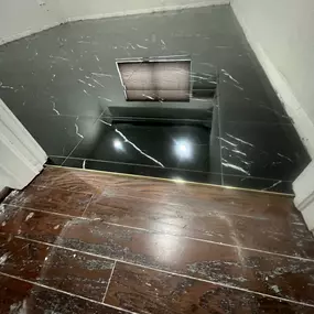 Bild von Echo Tile and Stone