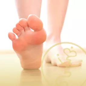 Podo-Posturaltherapie & Fußreflexzonenmassage
Ganzheitliche Therapie zur Verbesserung der Körperhaltung und zur Aktivierung der Selbstheilungskräfte. Die Podo-Posturaltherapie wirkt über gezielte Reize an den Füßen bei Rückenschmerzen, Verspannungen und Haltungsproblemen. Die Fußreflexzonenmassage fördert Durchblutung, Organfunktionen und innere Balance – ideal bei Stress, Erschöpfung und chronischen Beschwerden.
Heilpraktikerpraxis Daniela Koch in Erfurt Thüringen