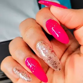 Bild von Disha s Beauty  Skin Hairs Nails Aesthetics Acrylic Nails Chelmsford