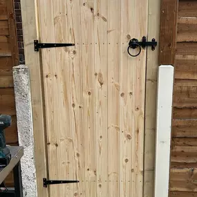 Bild von Willow Fencing and Landscaping