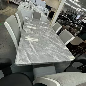 Bild von Summer Furniture & Mattress Deals