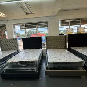 Bild von Summer Furniture & Mattress Deals