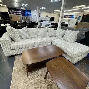 Bild von Summer Furniture & Mattress Deals