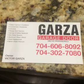 Bild von Garza Garage Door