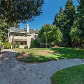 Bild von Monica Betancur, REALTOR | Compass