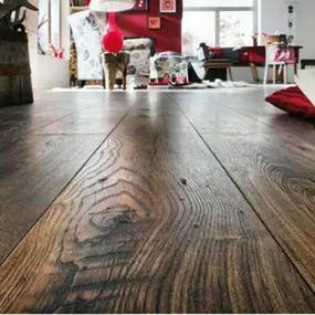 Bild von Antiquitäten und Wohnraumambiente