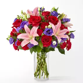 Order the Truly Stunning Bouquet— a gorgeous mix of rose and lily blooms. Same day flower delivery from top local florists in Freeport. Our rose and lily bouquet is perfect for any occasion!