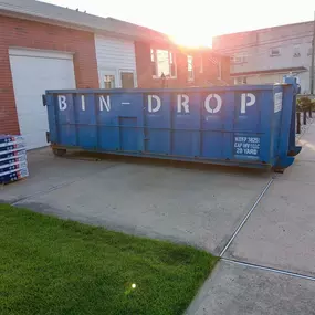 Bild von Bin Drop Dumpster Rental