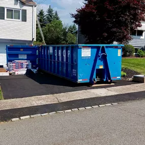 Bild von Bin Drop Dumpster Rental