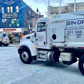 Bild von Bin Drop Dumpster Rental