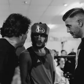 Persönliche Betreuung und individuelle Förderung im Kampfsporttraining für alle Altersgruppen.