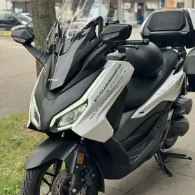 Bild von KFZ-Zulassungspartner Stuttgart  Ludwigsburg  Böblingen  Kfz Zulassung  Abmeldung  Ummeldung  Kennzeichenservice  TÜV