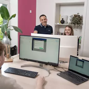 Online-Marketing für KMU - Upscaled Media macht digitale Kundengewinnung für kleine und mittlere Unternehmen planbar, messbar und automatisiert erfolgreich.