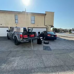 Bild von Extreme truck roadside