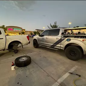 Bild von Extreme truck roadside