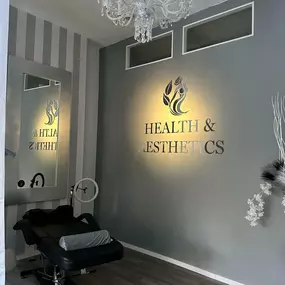 Bild von Health & Aesthetics Permanent Make Up/ Haarpigmentierung und Zahnbleaching