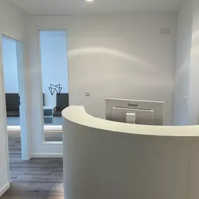 Bild von Zahngesundheit Heusenstamm | Zahnarzt | Implantologie | Ästhetische Zahnheilkunde