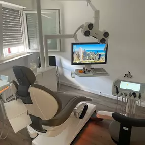 Bild von Zahngesundheit Heusenstamm | Zahnarzt | Implantologie | Ästhetische Zahnheilkunde