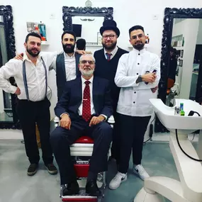 Bild von ???? Ul Barbee - Il Barbiere di Melide ????