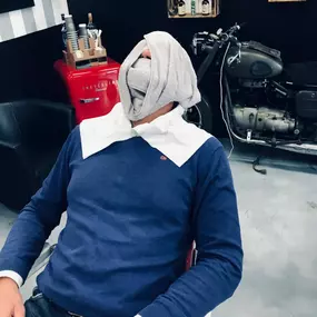 Bild von ???? Ul Barbee - Il Barbiere di Melide ????