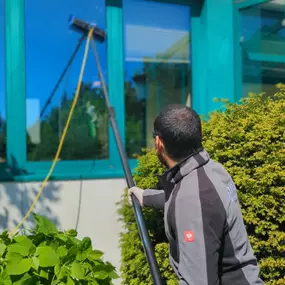 Bild von Glanz Dienstleistungen