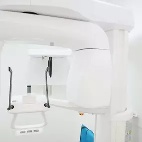 Bild von Fachzahnarzt für Kieferorthopädie Dr. Bennet Ziegler