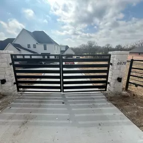 Bild von Two Sons Fence Company McKinney