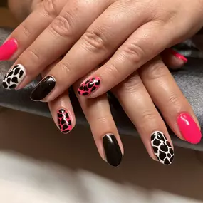 Bild von Contura Cosmetics - Kosmetikstudio, Nageldesign & Fußpflege