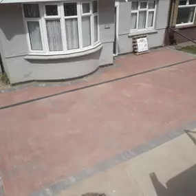 Bild von Clark Paving & Landscaping