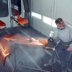 Bild von Bloder Peter - Lackierzentrum u. Spenglerei