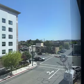 Bild von Tobener Ravenscroft - Contra Costa County Tenant Lawyers