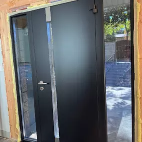 Bild von UnitedPorte — Doors/Windows/Kitchens/Vanities/Floor