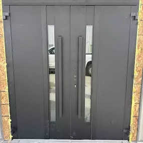 Bild von UnitedPorte — Doors/Windows/Kitchens/Vanities/Floor