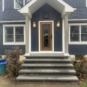 Bild von UnitedPorte — Doors/Windows/Kitchens/Vanities/Floor