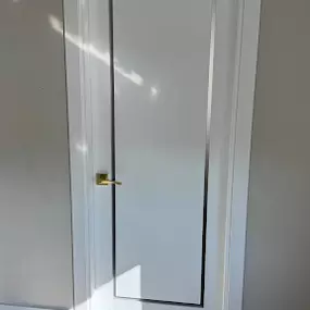 Bild von UnitedPorte — Doors/Windows/Kitchens/Vanities/Floor