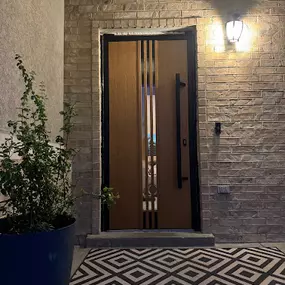 Bild von UnitedPorte — Doors/Windows/Kitchens/Vanities/Floor