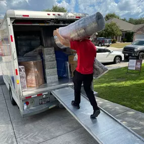 Bild von Varsity Boys Moving & Hauling Junk