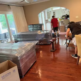 Bild von Varsity Boys Moving & Hauling Junk