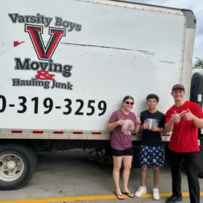 Bild von Varsity Boys Moving & Hauling Junk