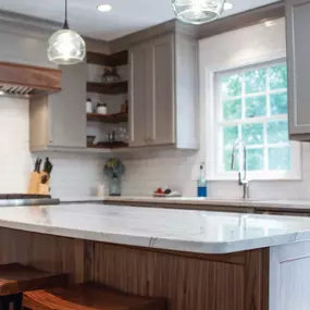 Bild von Waterfall Countertops