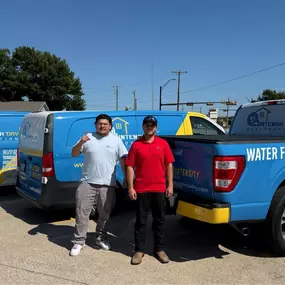 Intensa Dry team and vehicle