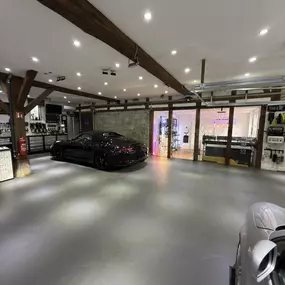 Bild von GlanzStall Fahrzeugveredelung