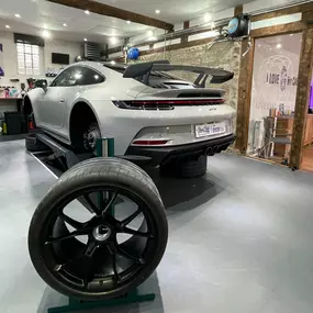 Bild von GlanzStall Fahrzeugveredelung