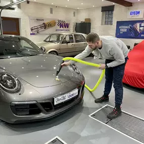 Bild von GlanzStall Fahrzeugveredelung