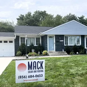 Bild von MACK Solar and Roofing