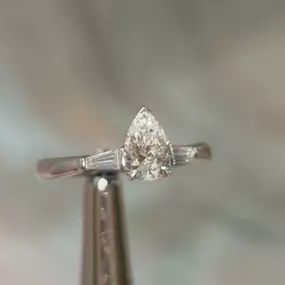 Bild von Eternity Jewels | Engagement Ring Specialist