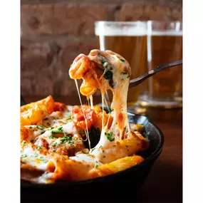 choice of marinara or meat sauce, roasted tomatoes, spinach, italian sausage, melted mozzarella