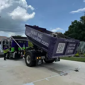 Bild von Chickadee Dumpster Rental