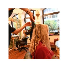 Bild von Muscat HairArtist - Ihr Friseur in Frankfurt
